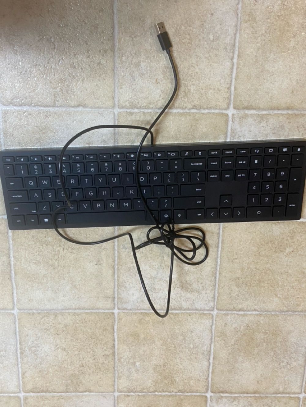 HP Slim Black Wired USB Full-Size Keyboard with Numeric Keypad